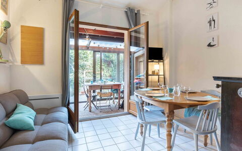 Capbreton 190: Furniture, Table, Property, Azure, Chair, Wood, Interior Design, Floor, Flooring, Living Room