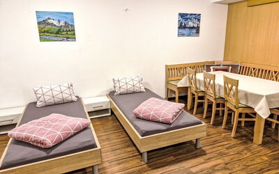 Accommodation:&nbsp;Opal 730.2
