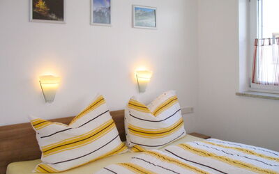 Accommodation:&nbsp;Amethyst 730.7