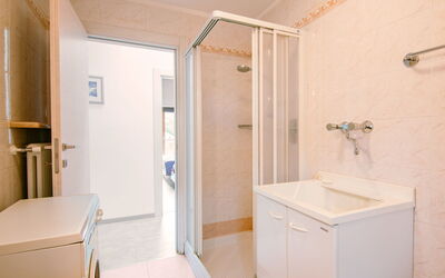 Accommodation:&nbsp;Saslench 653.1