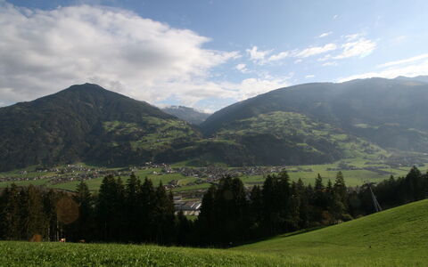Gangerhof: Cloud, Sky, Mountain, Plant, Ecoregion, Nature, Natural Landscape, Tree, Highland, Vegetation