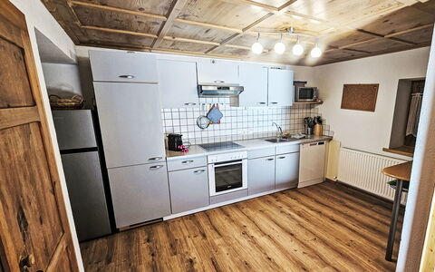 Apart 14: Wood, Furniture, Home, Floor, Ceiling, Kitchen, Room, Hardwood, Wood Stain, Countertop