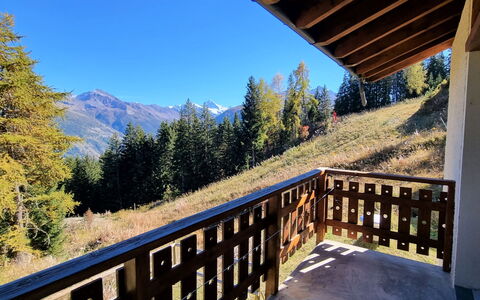 Thyon-Les Collons 626: Sky, Plant, Property, Building, Mountain, Wood, Tree, Fence, Porch, House