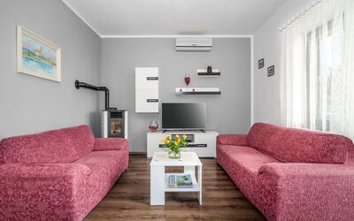 Accommodation:&nbsp;Monja 655.1