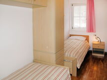Accommodation:&nbsp;Azzurra (Pfs154) 655.3