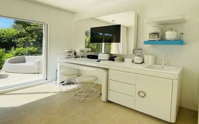 Accommodation:&nbsp;House Boat Small 733.2