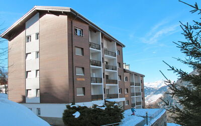 Verbier 635: Residential Area, Property, Snow, Apartment, Neighbourhood, Winter, Building, House, Architecture, Real Estate