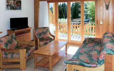 Accommodation:&nbsp;Sérandes 9 634.3