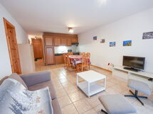 Accommodation:&nbsp;Sérandes 2 634.2