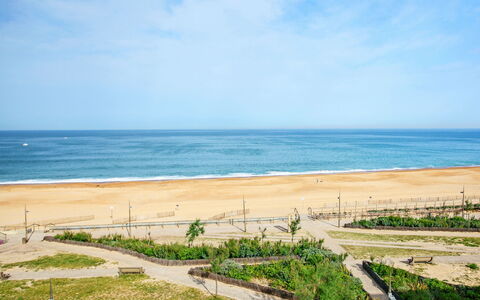 Hossegor 40: Blue, Beach, Body Of Water, Horizon, Coast, Sea, Coastal And Oceanic Landforms, Shore, Summer, Landscape