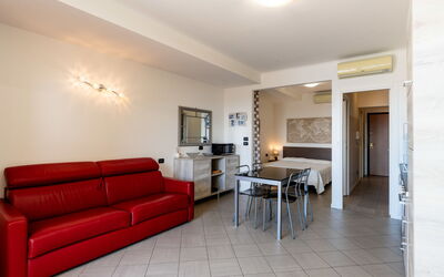 Accommodation:&nbsp;Romina 616.3