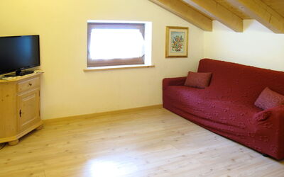 Accommodation:&nbsp;Rossetti 605.2
