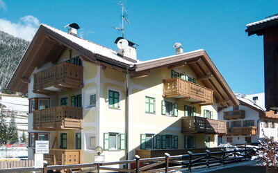 Pozza di Fassa 654: Sky, Building, Property, Window, House, Snow, Tree, Residential Area, Cloud, Facade