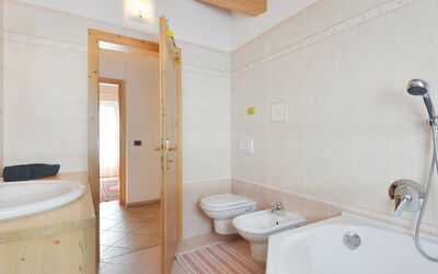 Accommodation:&nbsp;Maura 654.1