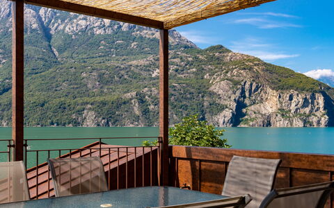 Brezza di Lago: Water, Sky, Daytime, Property, Mountain, Cloud, Nature, Shade, Azure, Blue