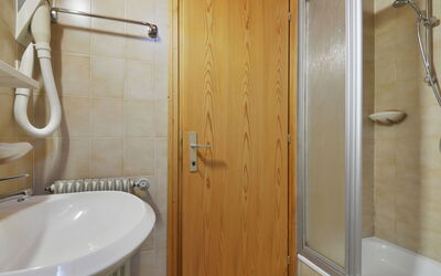 Accommodation:&nbsp;Tieja De Gotart 644.4