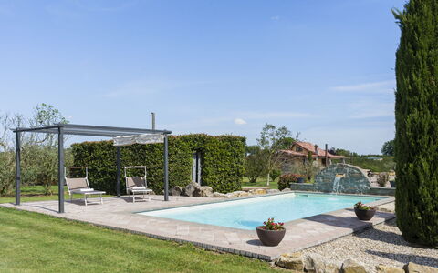 Cipresso: Water, Sky, Plant, Cloud, Property, Swimming Pool, Tree, Grass, Leisure, Natural Landscape