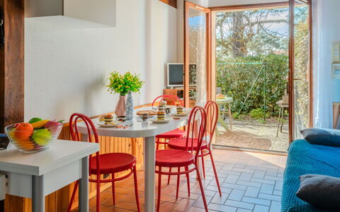 Les Landaises: Furniture, Interior Design, Wood, Table, Dining Room, Flooring, Lighting, Chair, Room, Kitchen & Dining Room Table