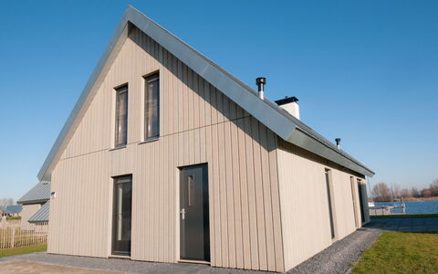 Oesterdam Resort: House, Property, Home, Building, Siding, Architecture, Roof, Real Estate, Facade, Barn