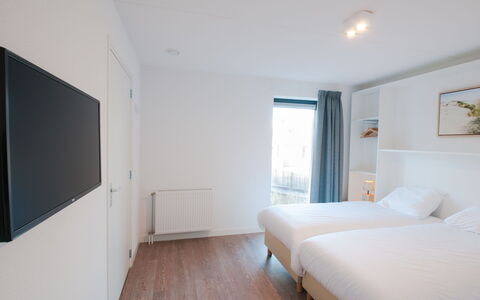 Oesterdam Resort: Building, Azure, Wood, Window, Lighting, Shade, Comfort, Flooring, Floor