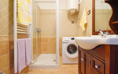 Santin: Bathroom, Property, Room, Tile, Tap, Interior Design, Bathroom Accessory, Floor, Real Estate, Wall