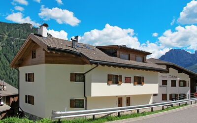Pozza di Fassa 607: Property, House, Building, Town, Residential Area, Home, Mountain, Roof, Real Estate, Architecture