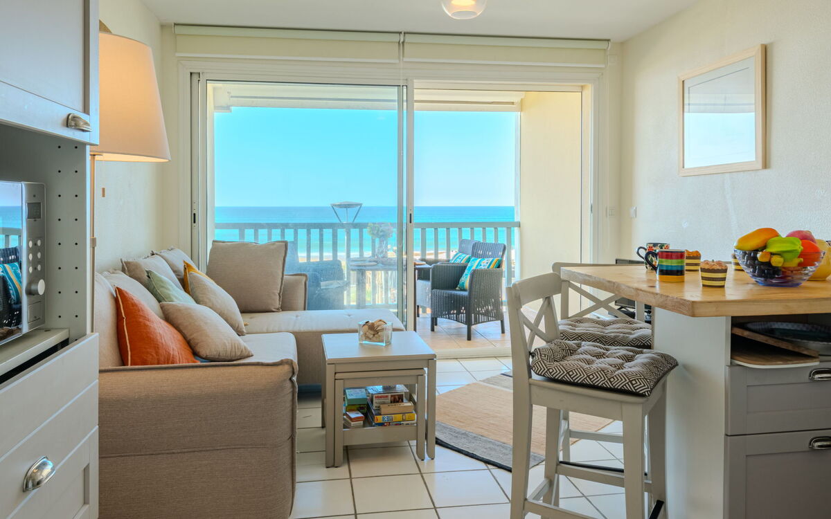 Accommodation:&nbsp;Les Hauts de la Corniche 260.5