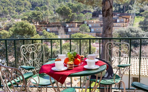 Sa Riera 603: Table, Furniture, Building, Plant, Chair, Flowerpot, Tableware, Tree, Interior Design, Outdoor Furniture