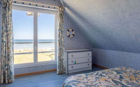 Chez Lilo: Furniture, Property, Azure, Wood, Textile, Cabinetry, Comfort, Shade, Interior Design, Floor