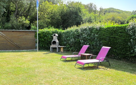 Chez Laurette: Plant, Sky, Furniture, Property, Plant Community, Leaf, Botany, Chair, Tree, Outdoor Furniture