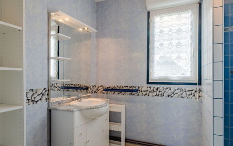 Chez Laurette: Property, Building, Plumbing Fixture, Cabinetry, Bathroom Cabinet, Interior Design, Wood, Floor, Bathroom, Flooring