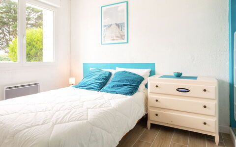 Les Mielles: Property, Furniture, Blue, Comfort, Window, Azure, Wood, Rectangle, Interior Design, Architecture