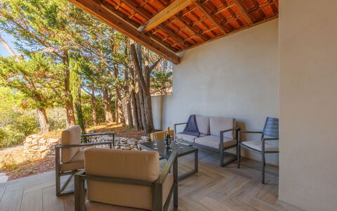 Les Garrigues D'Ozilhan: Furniture, Plant, Wood, Chair, Shade, Interior Design, Tree, Floor, Flooring, Comfort