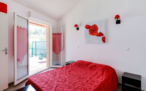Villa Robinson: Bedroom, Room, Red, Property, Furniture, Interior Design, Bed, Bed Sheet, House, Wall
