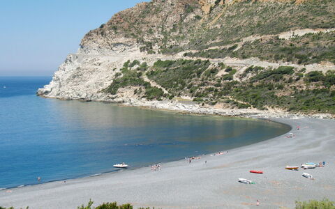 Maison Balbi: Body Of Water, Coast, Sea, Headland, Coastal And Oceanic Landforms, Promontory, Beach, Cliff, Bay, Bight