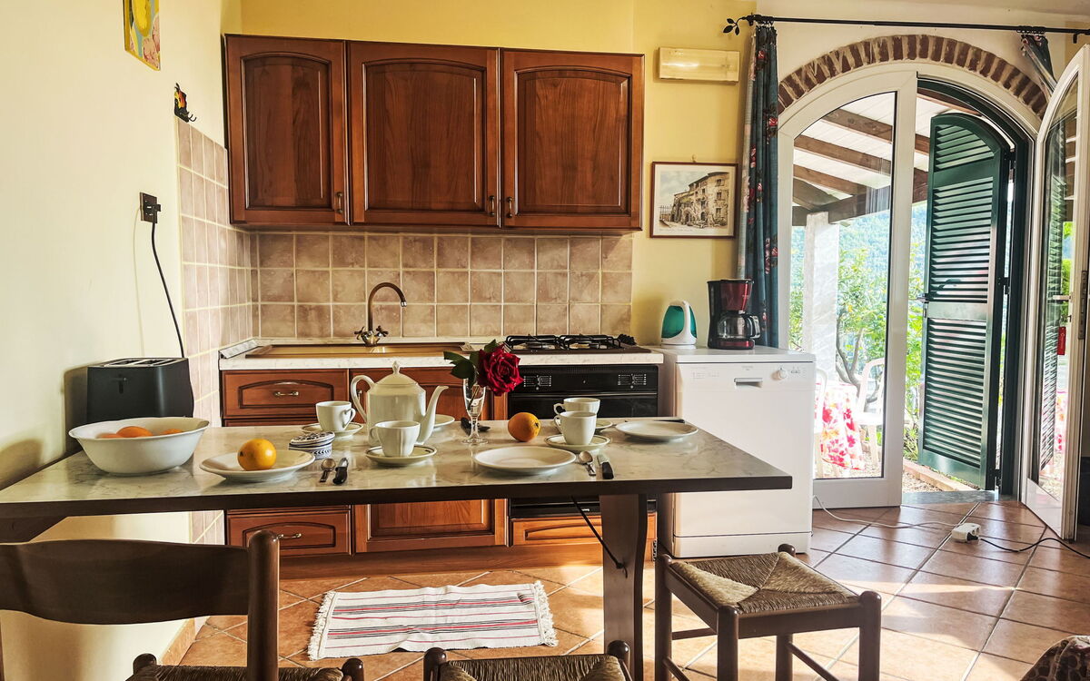 Accommodation:&nbsp;Giglio (Vlo205) 605.6