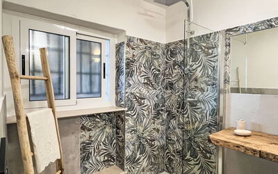 Accommodation:&nbsp;Viola (Vlo203) 605.4