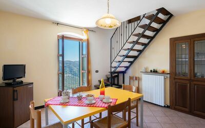 Accommodation:&nbsp;San Giuseppe (Vlo210) 605.9