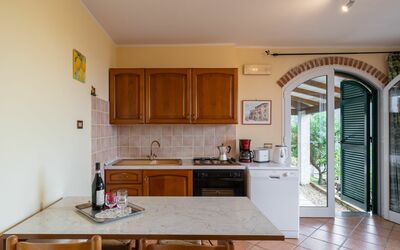 Accommodation:&nbsp;San Giuseppe (Vlo210) 605.9