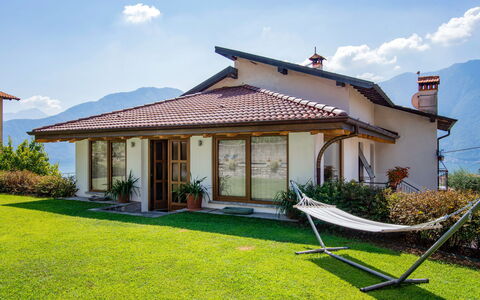 Villa del Sole: Sky, Cloud, Plant, Building, Property, Window, Door, House, Shade, Grass