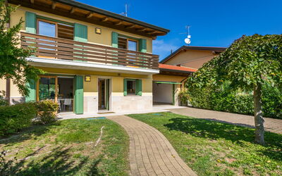 Accommodation:&nbsp;Green Village Eco Resort 609.2