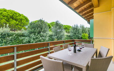 Accommodation:&nbsp;Green Village Eco Resort 609.5