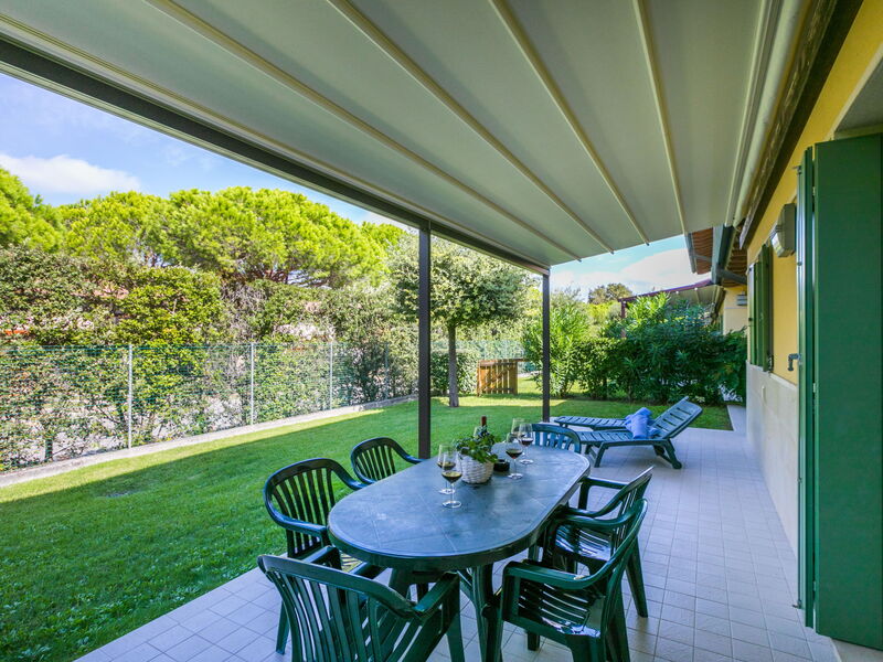 Accommodation:&nbsp;Green Village Eco Resort 609.2