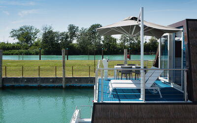 Accommodation:&nbsp;Marina Azzurra Resort 610.2