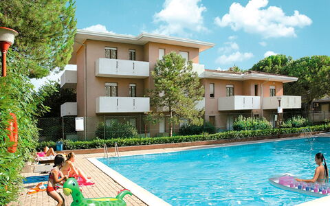 Orsa Maggiore: Swimming Pool, Property, Leisure, Home, House, Real Estate, Resort, Residential Area, Building, Leisure Centre