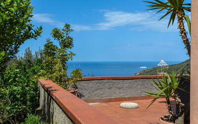 Accommodation:&nbsp;La Paradisa 601.2