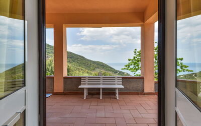 Accommodation:&nbsp;La Paradisa 601.3