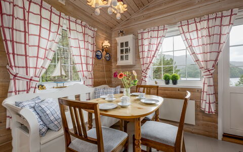 Granlien: Table, Furniture, Property, Chair, Decoration, Textile, Wood, Interior Design, Window, Shade