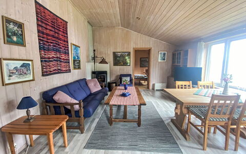 Nausthammar: Picture Frame, Furniture, Property, Table, Window, Azure, Wood, Interior Design, Floor, Flooring