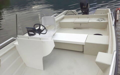 Lenebu: Water, Boat, Watercraft, Vehicle, Plant Community, Naval Architecture, Boats And Boating--Equipment And Supplies, Lake, Recreation, Ship